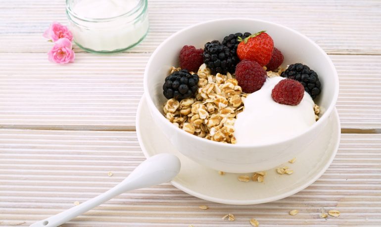 Is Oatmeal Gluten Free And Safe For Those With Gluten Sensitivity or Celiac?